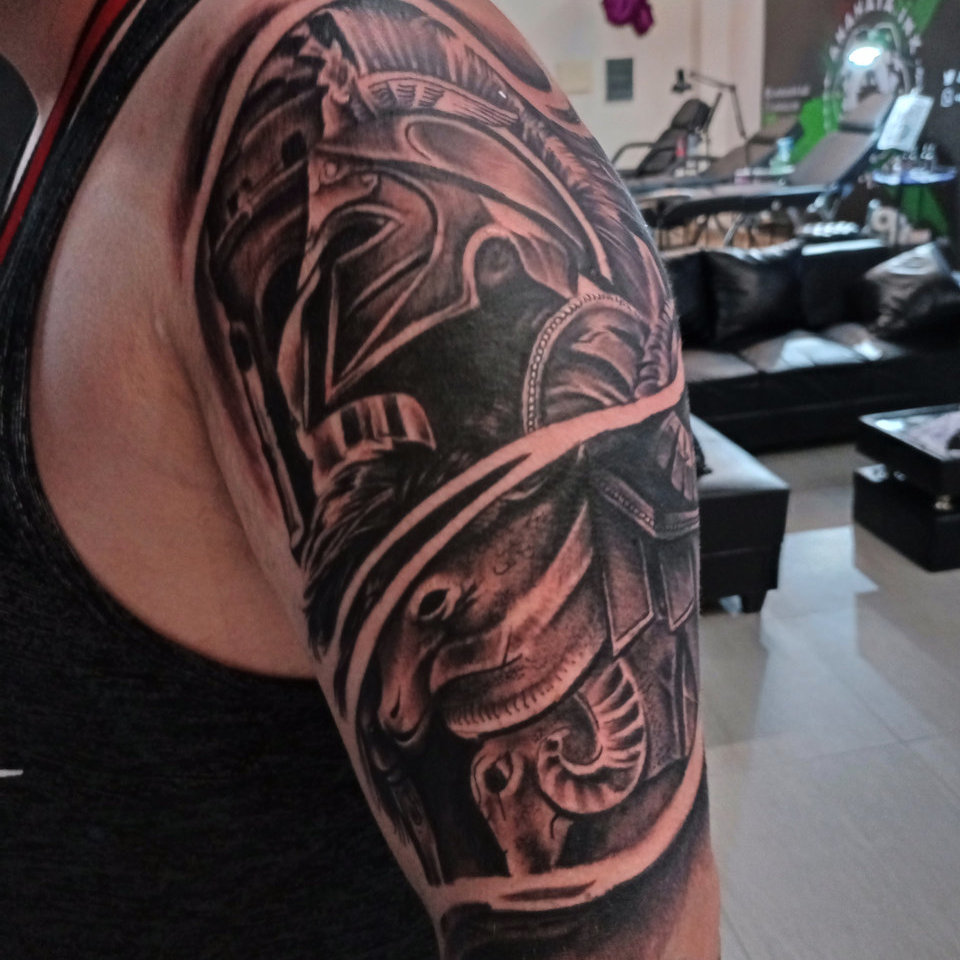 Old School tato oleh Oedie at Anahata Ink Tattoo Studio Kuta