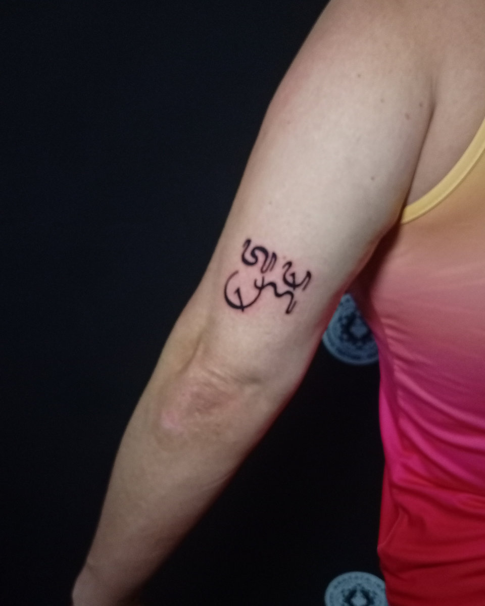 Anahata Ink Tattoo Kuta Bali - Aksara Bali, Balinese Writring of Love