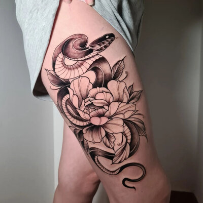 Anahata Ink Tattoo Kuta Bali - Flower Snake Botanical Style Tattoo
